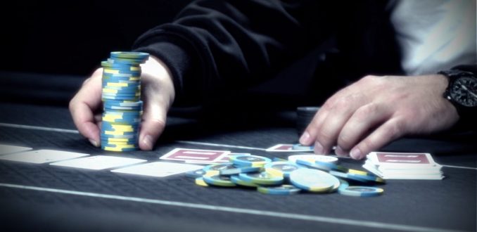 Разновидности блефа: флоат в покере
