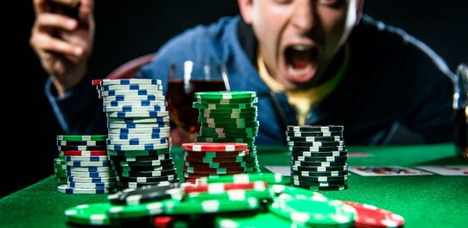 Даунсвинг в покере: явление, от которого не застрахован никто