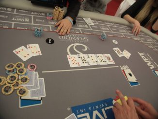 Оверкарта в покере