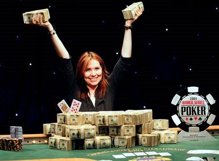 Энни Дьюк – звезда покера и филантроп