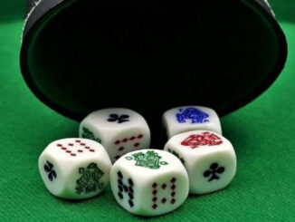 Играть в покер на костях онлайн